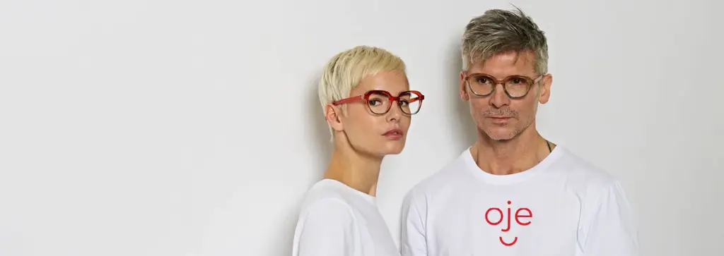 WOW_Reading_glasses_C_1